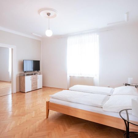 Villa Sonnenschein Лаа ан дер Тая Екстериор снимка